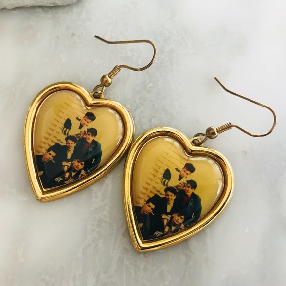 unbranded Jewelry - 80's NKOTB Vintage Heart Earrings Gold Retro